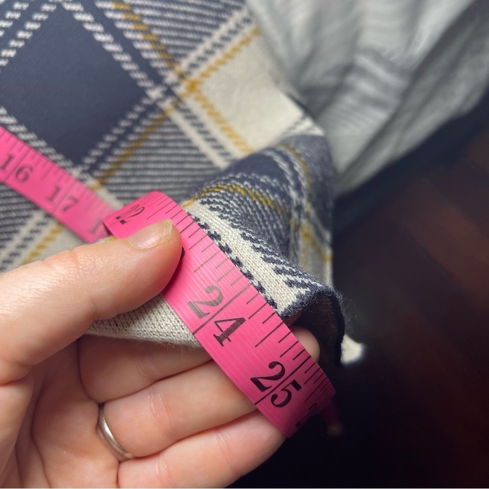 Ann Taylor Women’s Plaid Knit fall holiday Pencil Skirt Navy Yellow in Size M - Picture 8 of 8